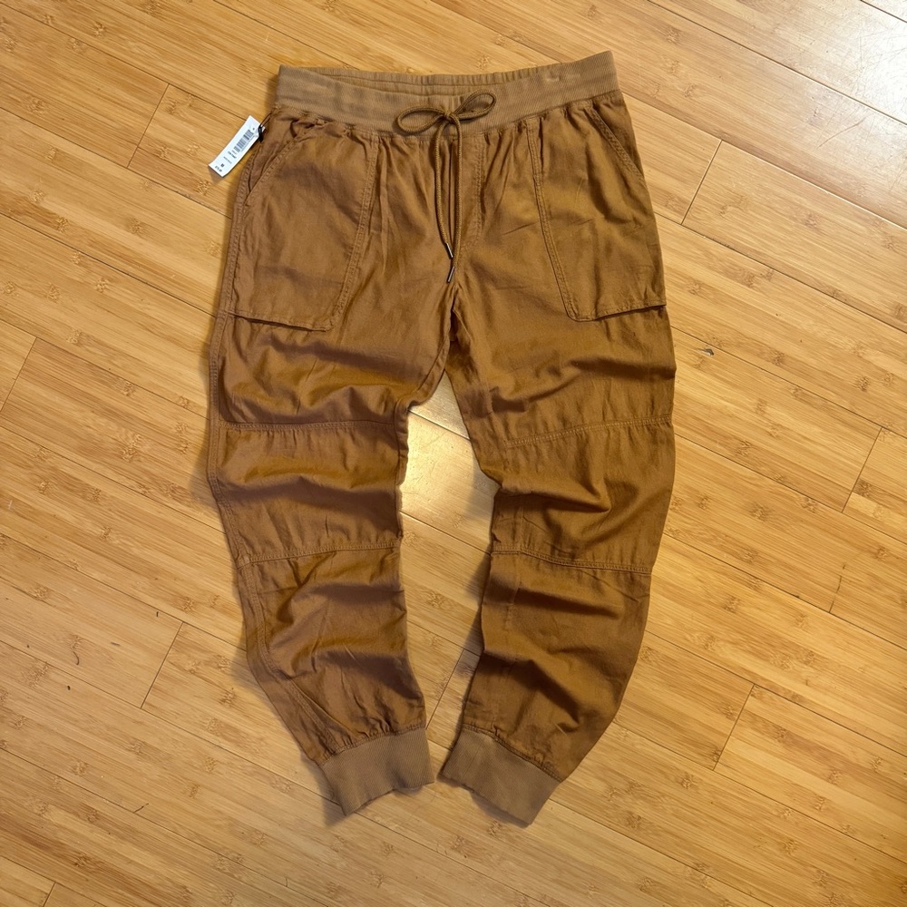Aritzia lounge pants